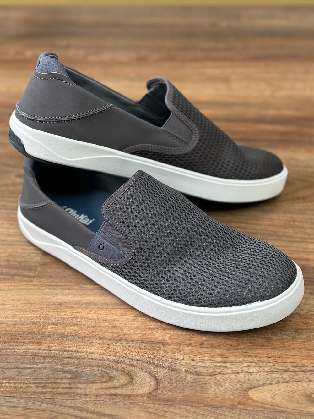 OluKai Lae’ahi Slip On Shoes Men’s 11.5 Gray Mesh Casual Comfort Sneakers